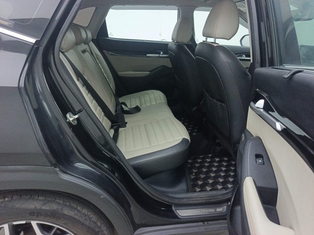 Second-hand 2019 Kia Seltos GTX Plus for sale in Visakhapatnam-27