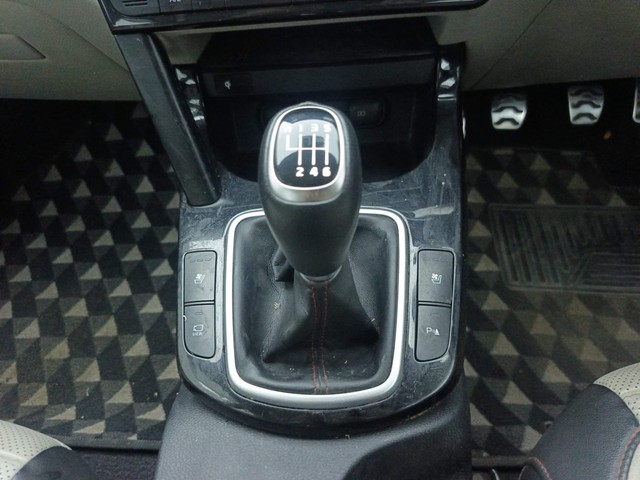 Second-hand 2019 Kia Seltos GTX Plus for sale in Visakhapatnam-12