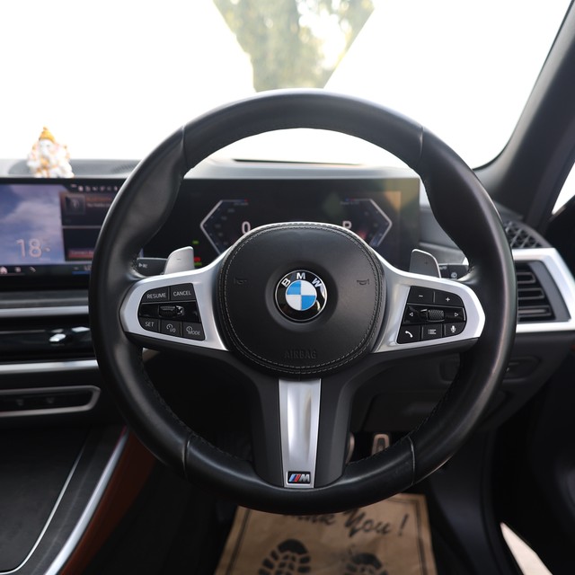 Second-hand 2024 BMW X5 xDrive40i M Sport for sale in New Delhi-5