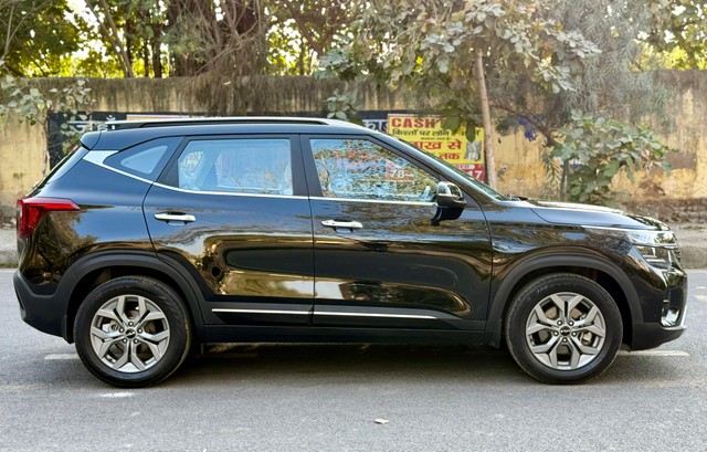 Second-hand 2024 Kia Seltos HTK for sale in New Delhi-1