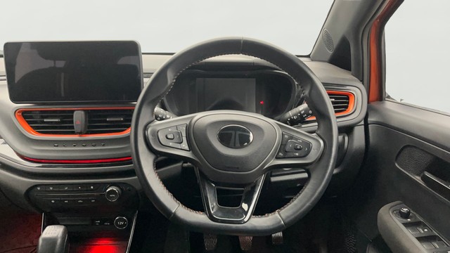 Second-hand 2024 Tata Altroz Racer R3 for sale in Noida-12