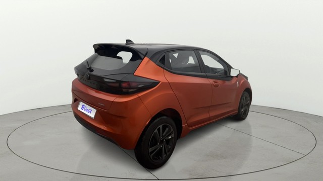 Second-hand 2024 Tata Altroz Racer R3 for sale in Noida-2