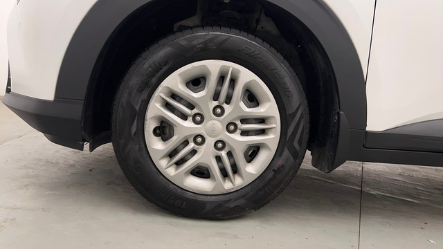 Second-hand 2022 Kia Carens Prestige Plus Diesel for sale in Chandigarh-20