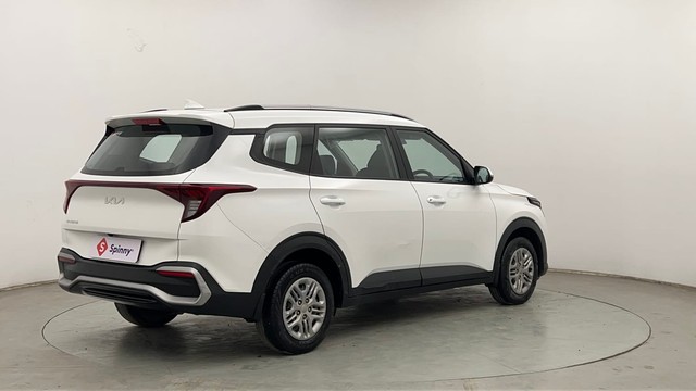 Second-hand 2022 Kia Carens Prestige Plus Diesel for sale in Chandigarh-3