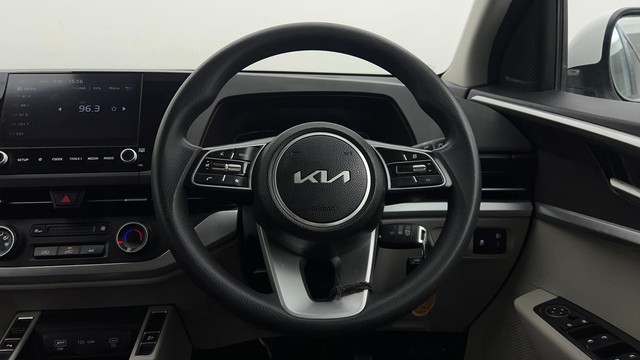 Second-hand 2022 Kia Carens Prestige Plus Diesel for sale in Chandigarh-26