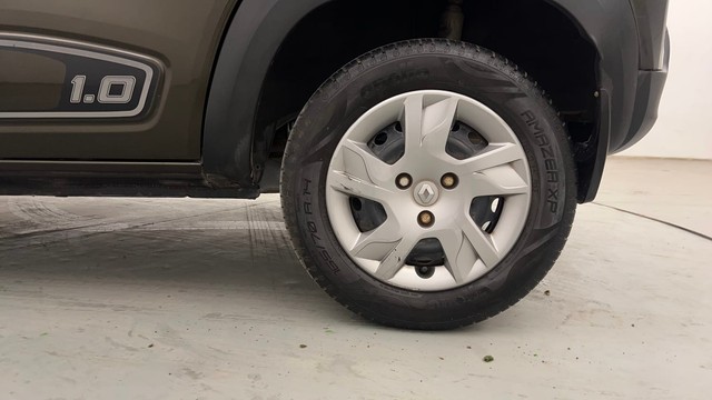 Second-hand 2021 Renault KWID 1.0 RXT AMT Opt for sale in Chandigarh-19