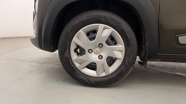 Second-hand 2021 Renault KWID 1.0 RXT AMT Opt for sale in Chandigarh-20