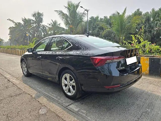 Skoda Octavia Style Second-hand 2022 Skoda Octavia Style for sale in Mumbai-3