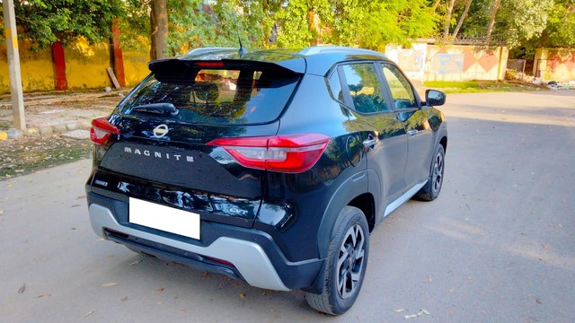 Nissan Magnite Turbo CVT XV Executive BSVI Second-hand 2022 Nissan Magnite Turbo CVT XV Executive BSVI for sale in New Delhi-9