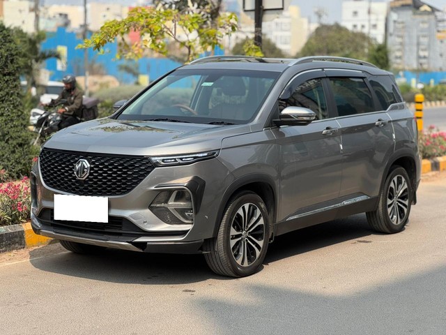 Second-hand 2022 MG Hector Plus Select Diesel MT 7 STR for sale in Hyderabad-5