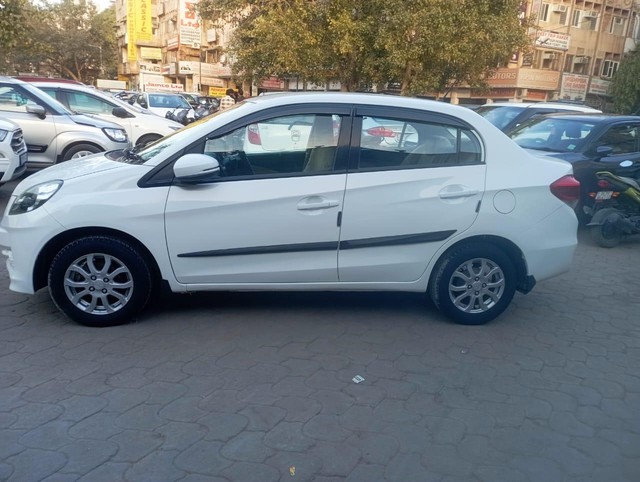 Second-hand 2015 Honda Amaze VX i-Vtech for sale in New Delhi-2