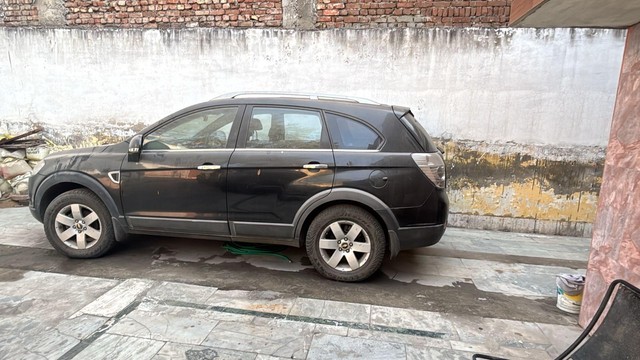 Second-hand 2011 Chevrolet Captiva LT for sale in Greater Noida-2