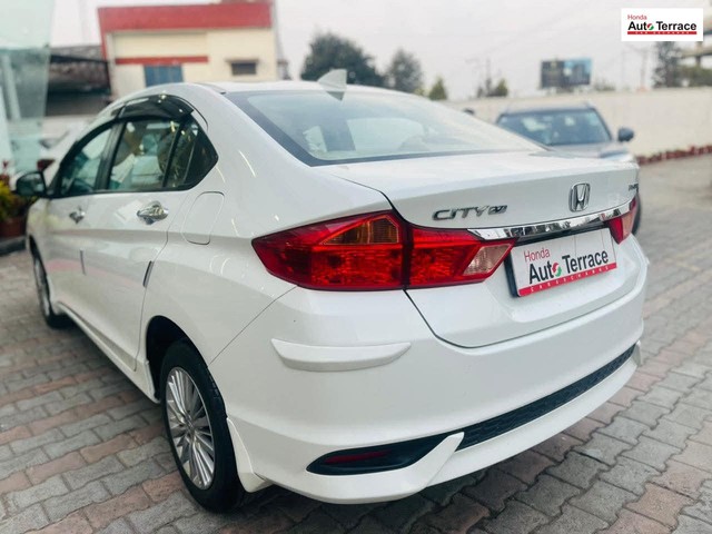 Second-hand 2018 Honda City i-VTEC V for sale in Dehradun-3