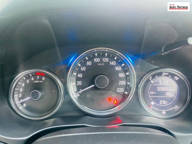 Second-hand 2018 Honda City i-VTEC V for sale in Dehradun-9