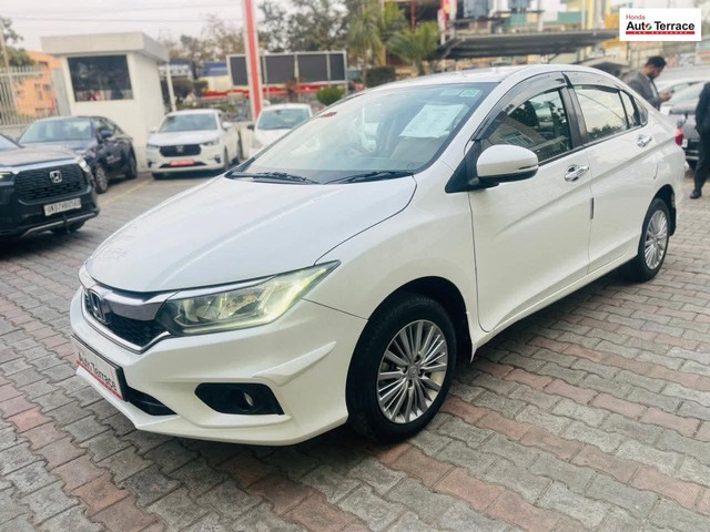 Second-hand 2018 Honda City i-VTEC V for sale in Dehradun-7