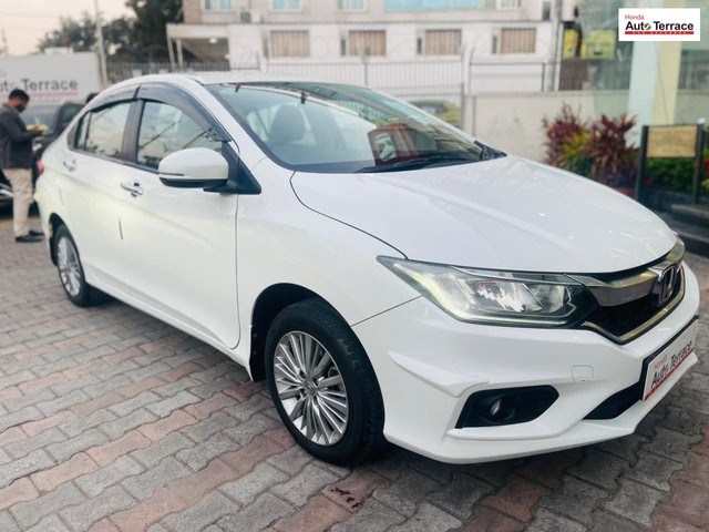 Second-hand 2018 Honda City i-VTEC V for sale in Dehradun-8