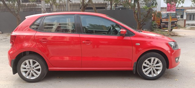 Second-hand 2014 Volkswagen Polo 1.2 MPI Highline for sale in Bangalore-7