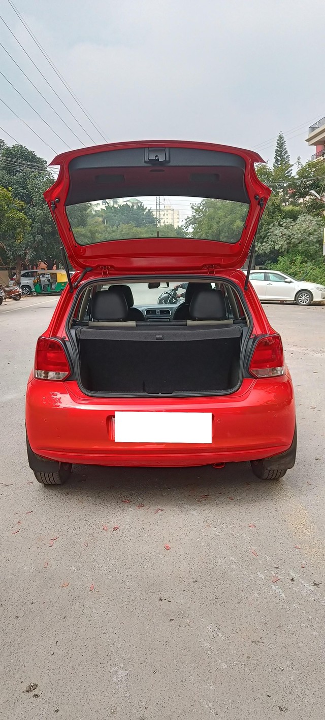 Second-hand 2014 Volkswagen Polo 1.2 MPI Highline for sale in Bangalore-13