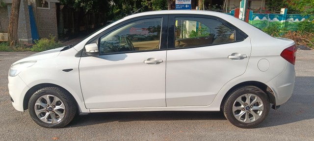 Second-hand 2018 Ford Aspire 1.2 Ti-VCT Titanium for sale in Bangalore-3