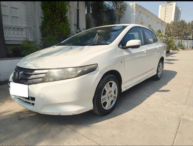 Second-hand 2010 Honda City 1.5 E MT for sale in Pune-2
