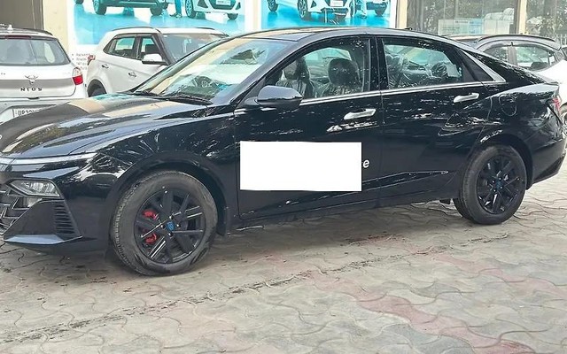 Second-hand 2024 Hyundai Verna SX Turbo DCT for sale in Lucknow-3