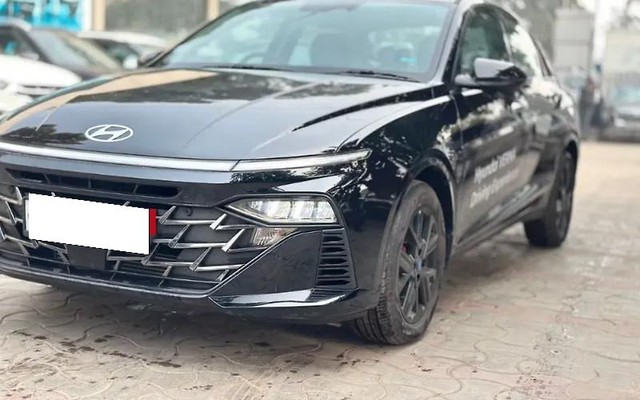 Second-hand 2024 Hyundai Verna SX Turbo DCT for sale in Lucknow-1