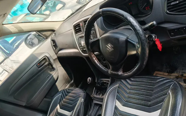 Maruti Suzuki Vitara Brezza VDi Second-hand 2017 Maruti Suzuki Vitara Brezza VDi for sale in Lucknow-4