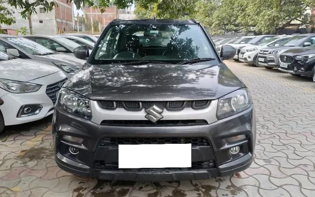 Second-hand 2018 Maruti Suzuki Vitara Brezza VDi for sale in Lucknow-2