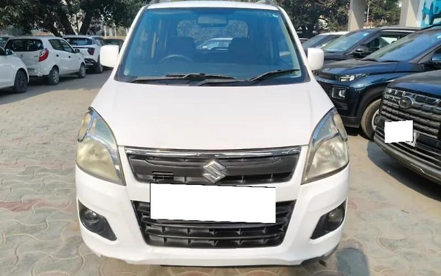 Second-hand 2016 Maruti Suzuki Wagon R VXI Optional for sale in Lucknow-4