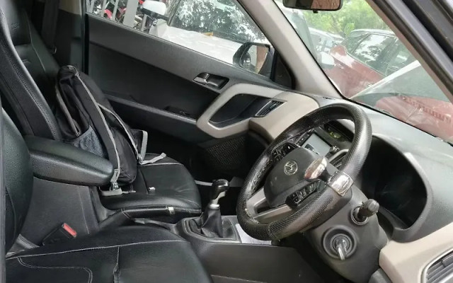 Second-hand 2016 Hyundai Creta 1.4 CRDi S for sale in Lucknow-2