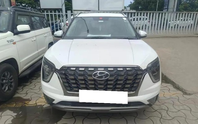 Hyundai Alcazar 1.5 Signature (O) 7-Seater Diesel AT Second-hand 2022 Hyundai Alcazar 1.5 Signature (O) 7-Seater Diesel AT for sale in Lucknow-1