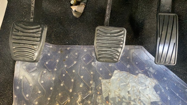 Second-hand 2021 Mahindra XUV300 W8 BSVI for sale in Bangalore-14