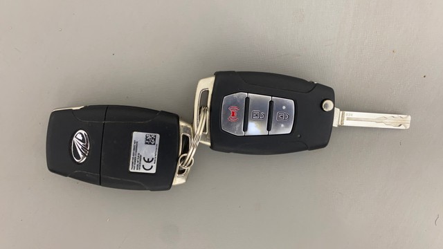 Second-hand 2021 Mahindra XUV300 W8 BSVI for sale in Bangalore-21