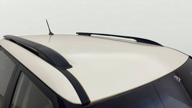 Second-hand 2021 Mahindra XUV300 W8 BSVI for sale in Bangalore-8