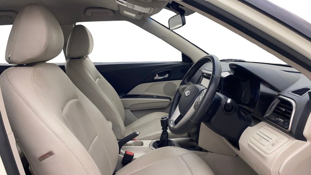 Second-hand 2021 Mahindra XUV300 W8 BSVI for sale in Bangalore-15