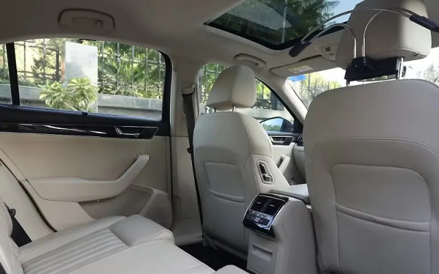 Second-hand 2021 Skoda Superb Sportline BSVI for sale in New Delhi-5