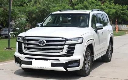Second-hand 2023 Toyota Land Cruiser 300 ZX for sale in New Delhi
