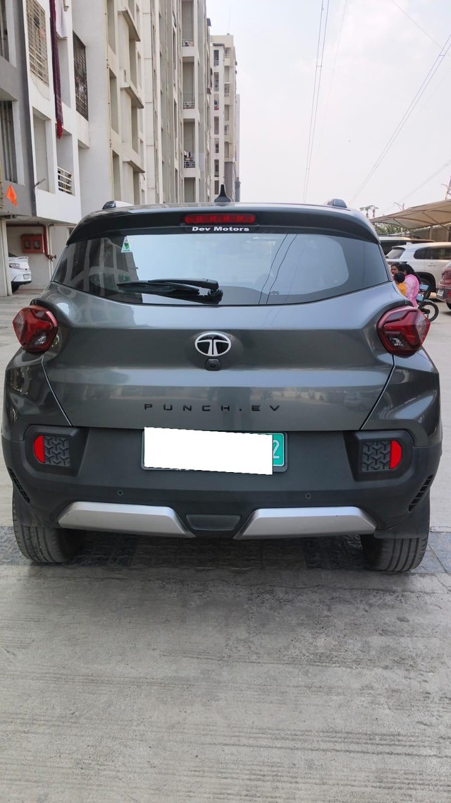 Tata Punch EV Empowered Plus S LR AC FC - Photo 3