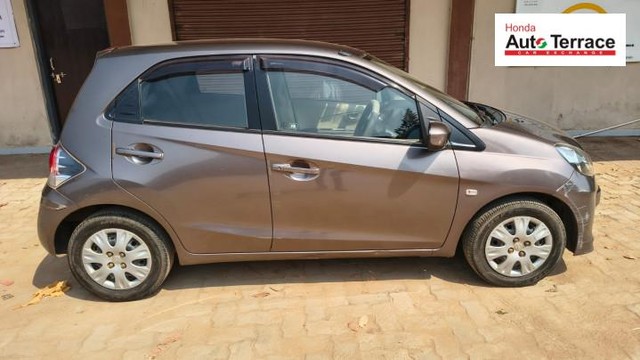 Second-hand 2012 Honda Brio S MT for sale in Bhubaneswar-4