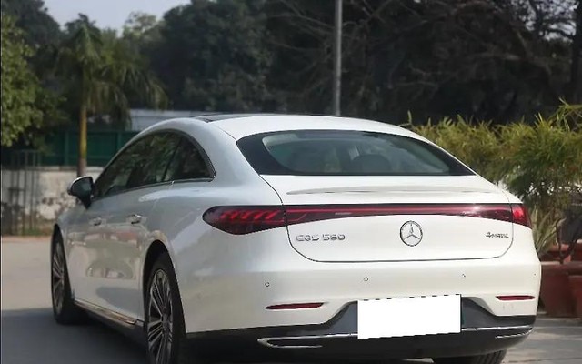 Second-hand 2023 Mercedes-Benz EQS 580 4Matic for sale in New Delhi-5