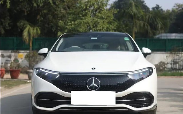 Second-hand 2023 Mercedes-Benz EQS 580 4Matic for sale in New Delhi-3