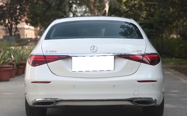 Second-hand 2023 Mercedes-Benz S-Class S450 4Matic for sale in New Delhi-2