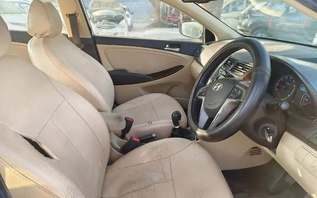 Hyundai Verna 1.6 VTVT S Second-hand 2017 Hyundai Verna 1.6 VTVT S for sale in Lucknow-4