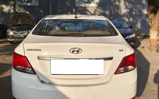 Hyundai Verna 1.6 VTVT S Second-hand 2017 Hyundai Verna 1.6 VTVT S for sale in Lucknow-2