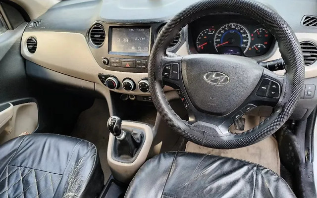 Hyundai EON Sportz Second-hand 2018 Hyundai EON Sportz for sale in Lucknow-3