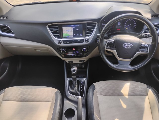 Second-hand 2019 Hyundai Verna CRDi 1.6 SX Option AT for sale in Agra-10