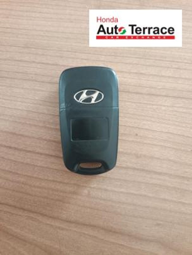Second-hand 2014 Hyundai i10 Sportz 1.2 for sale in Pondicherry-12