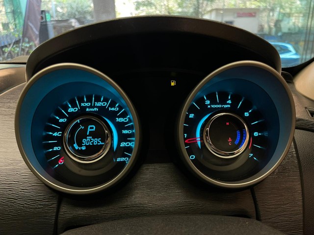 Second-hand 2016 Mahindra XUV500 AT W10 FWD for sale in Mumbai-15