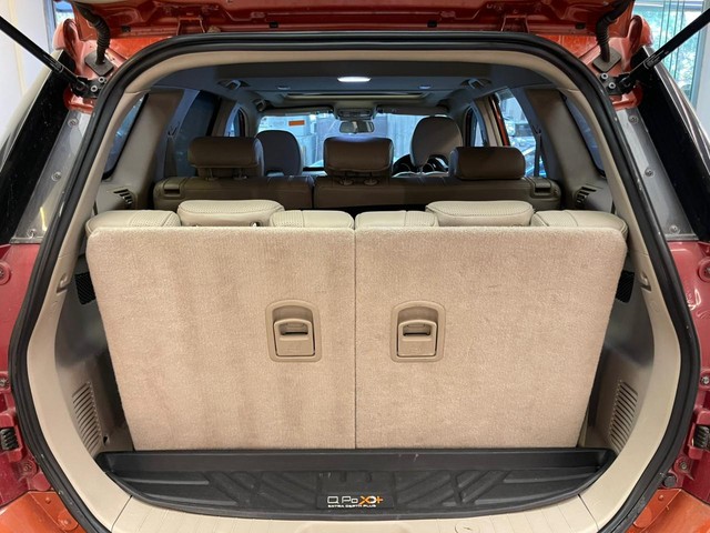 Second-hand 2016 Mahindra XUV500 AT W10 FWD for sale in Mumbai-16