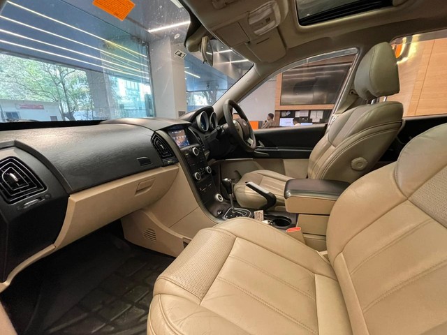 Second-hand 2016 Mahindra XUV500 AT W10 FWD for sale in Mumbai-13